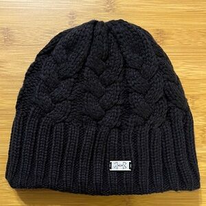 Under Armour Womens Black Cable Knit Beanie